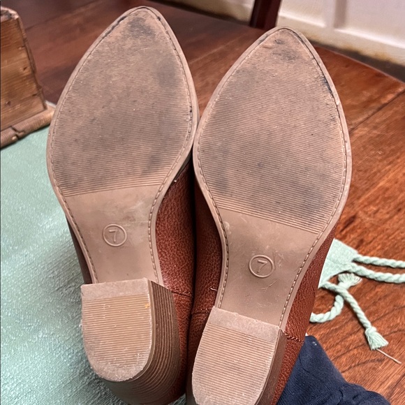 Universal Thread Block Heel Mules - Picture 6 of 6